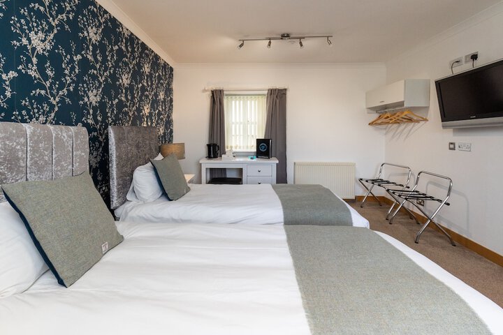 Room 10 of 94