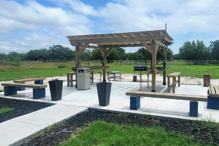 BBQ/picnic area