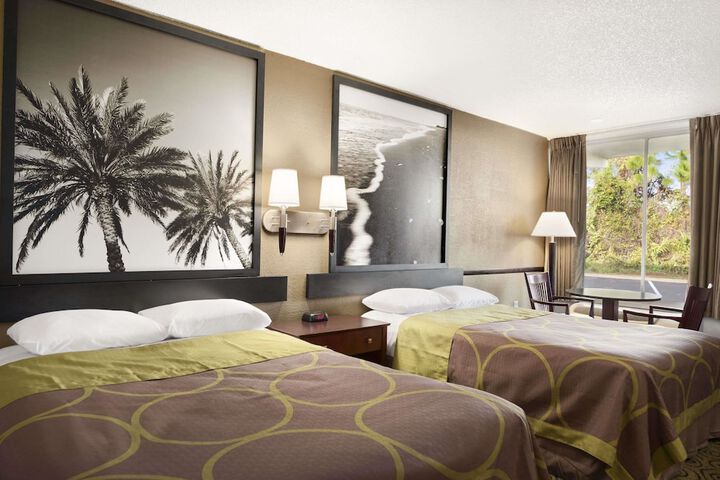 2 Double Beds (2 of 11)