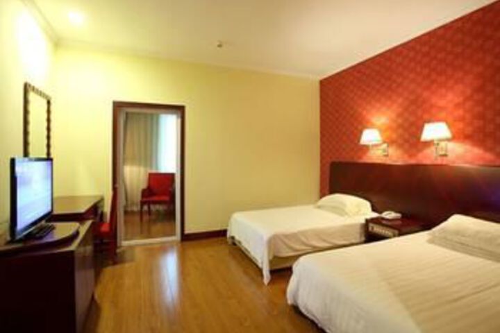 Room 20 of 32