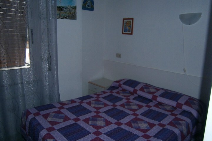 Room 10 of 46