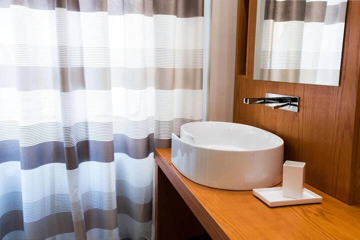 Clean Restrooms