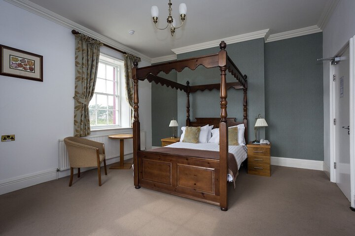 Room 34 of 79