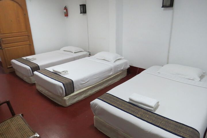 Room 10 of 47