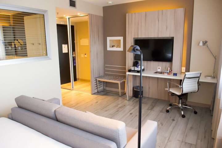 Room 31 of 110