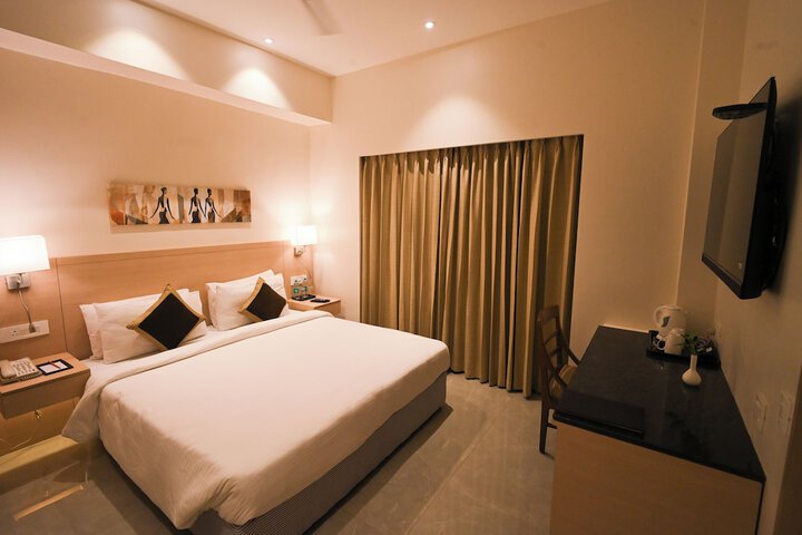 Room 34 of 52