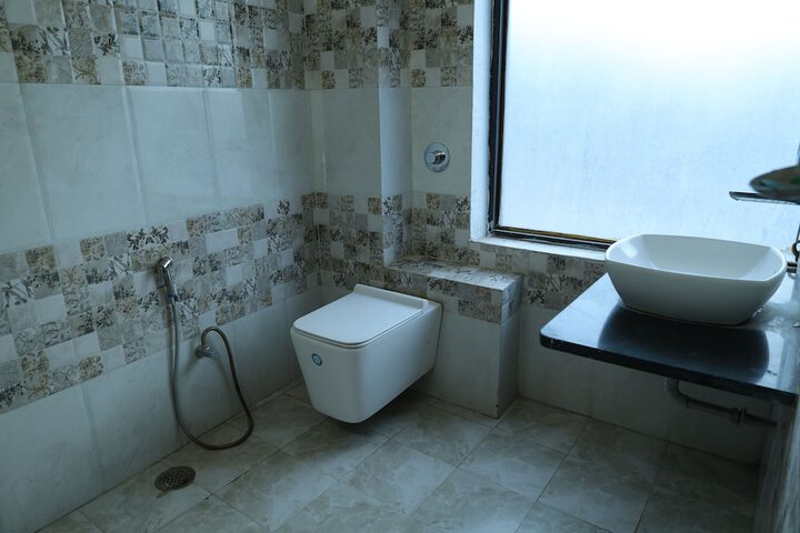 Room 18 of 22