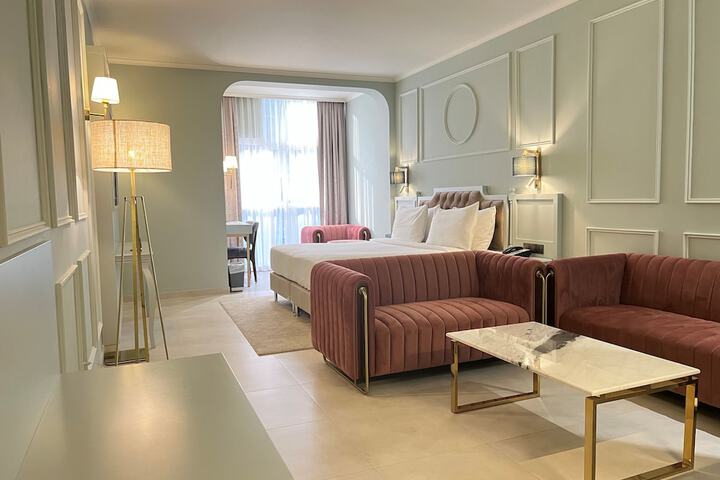 Room 34 of 51