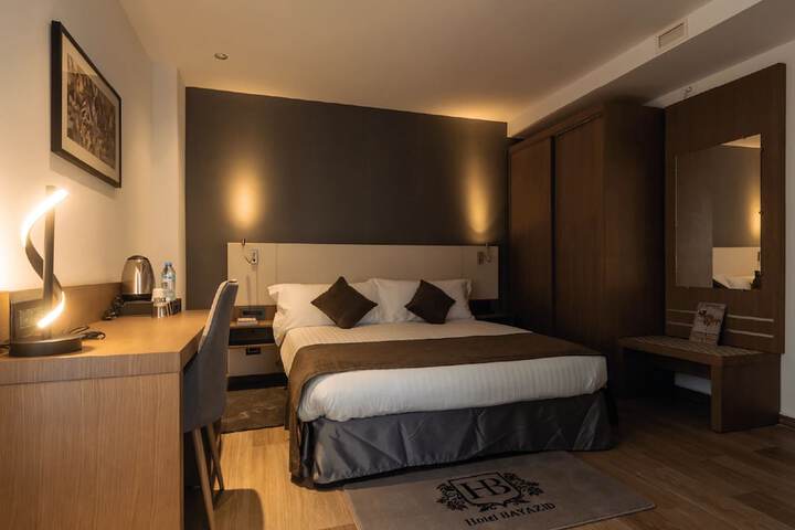 Room 6 of 47