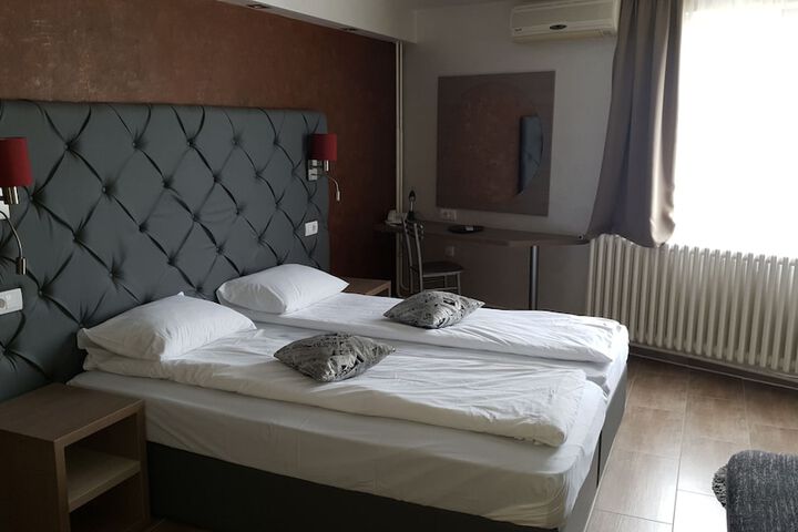 Room 19 of 58