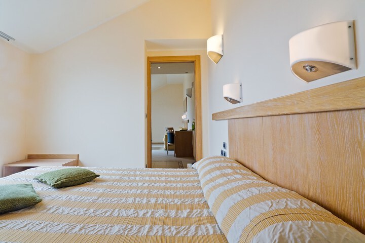 Room 15 of 55