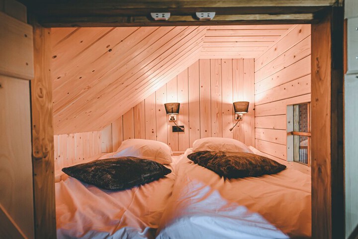 Room 10 of 29