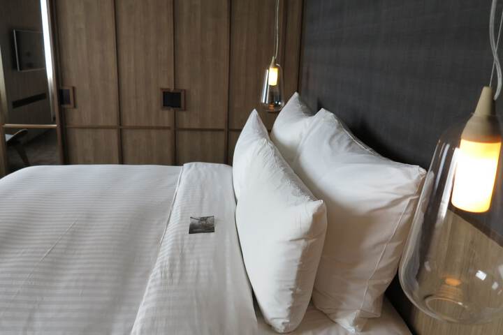 Room 12 of 41