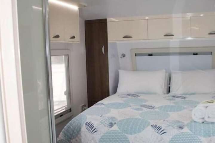 Room 2 of 35