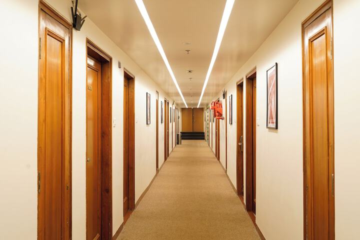 Hotel 2 of 64