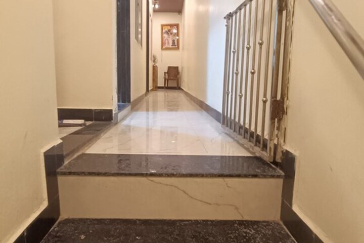 Hotel Nandi INN
