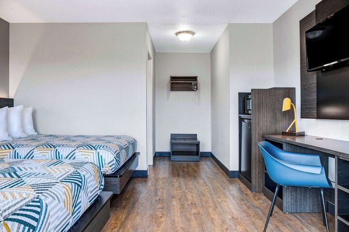 Room 14 of 43