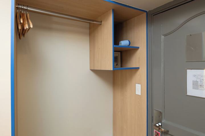 Room 60 of 104