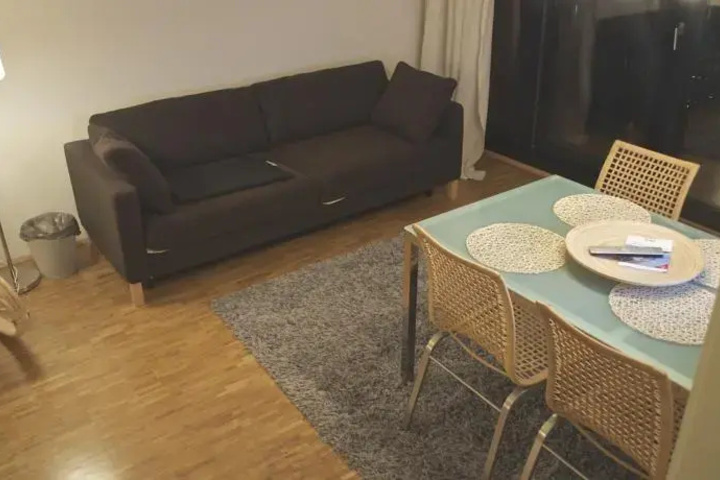 Dining 11 of 13