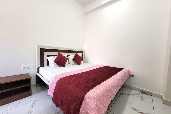 Room 2 of 14