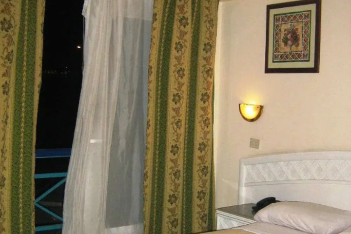 Al Bostan