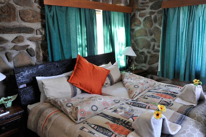 Room 11 of 20
