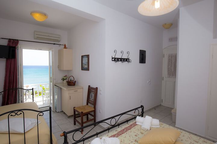 Room 3 of 69