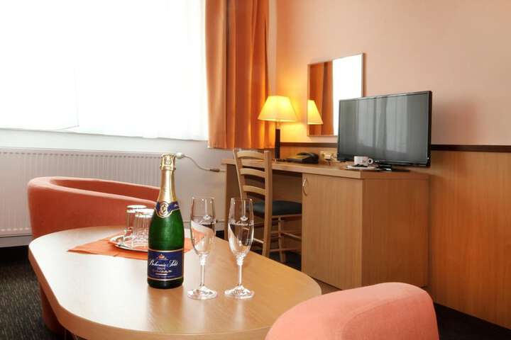 Room 14 of 52