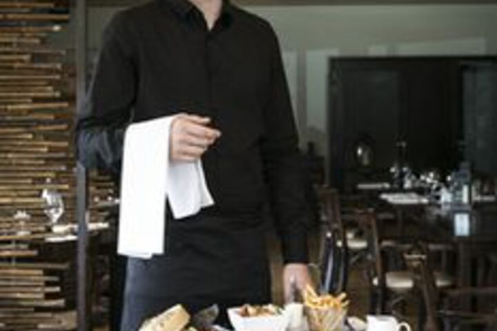 Dining 72 of 77
