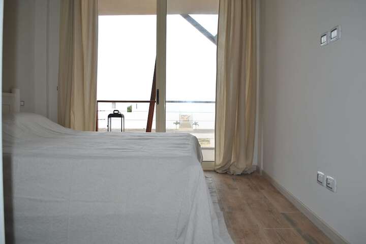 Room 12 of 39
