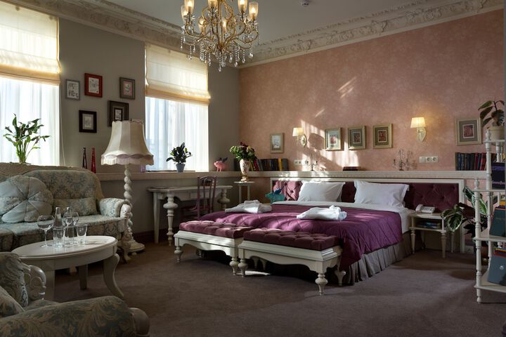 Room 8 of 54