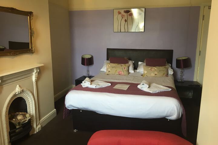 Room 7 of 35