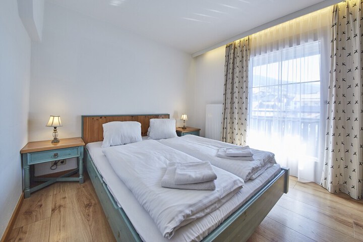 Room 14 of 76