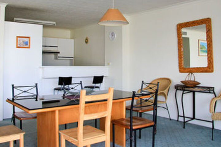 Room 25 of 47