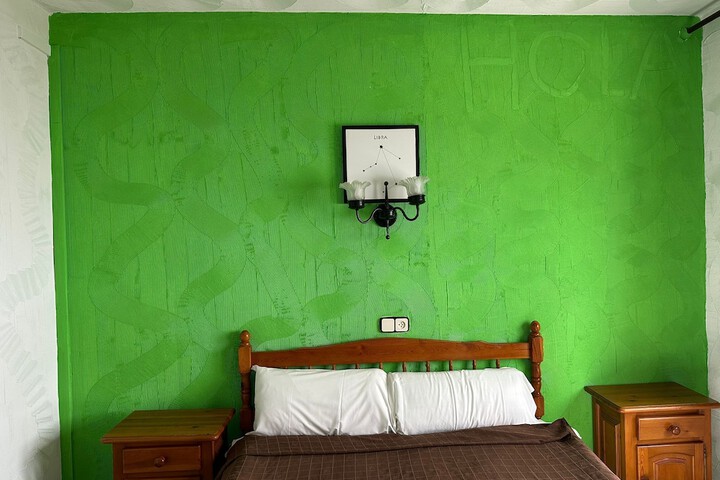 Room 50 of 133