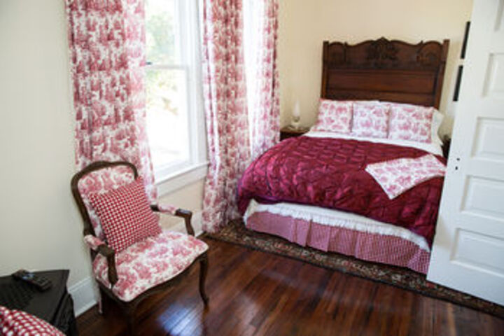 Room 42 of 59
