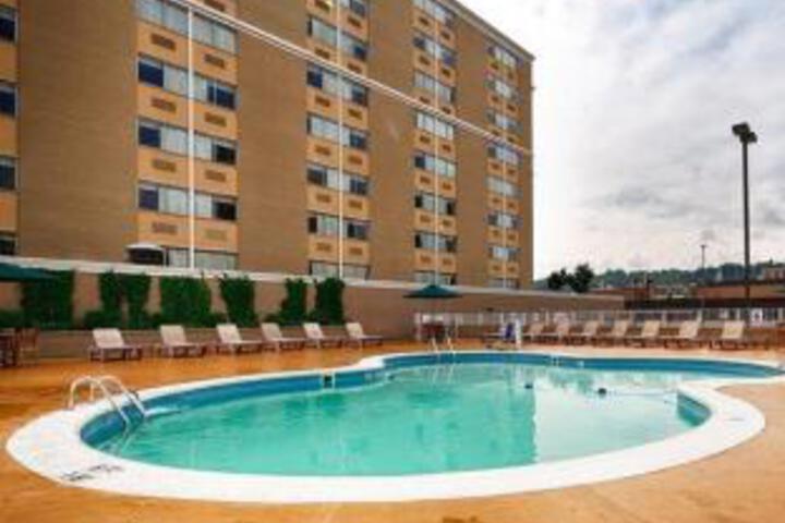 Pool 3 of 5