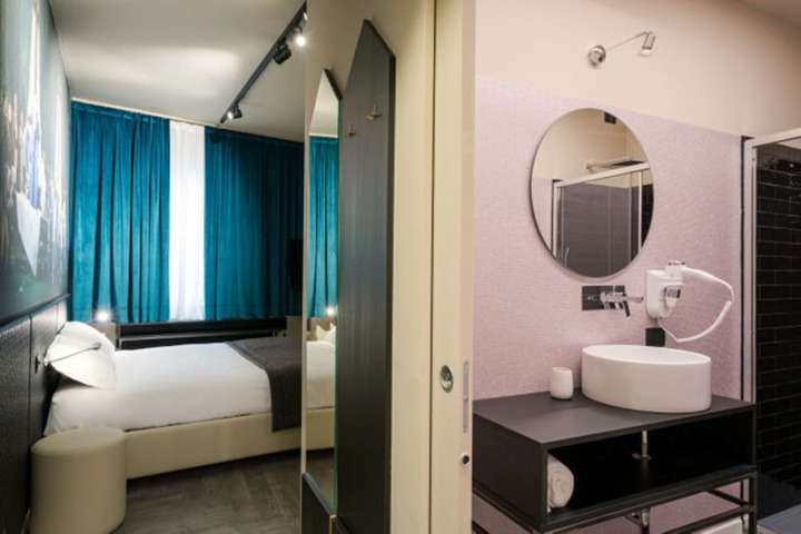 Room 37 of 44