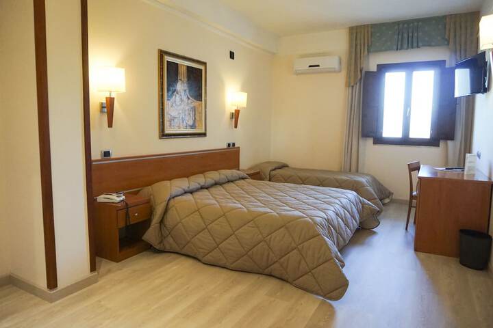 Room 16 of 60