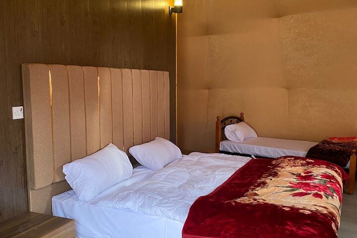 Room 9 of 30