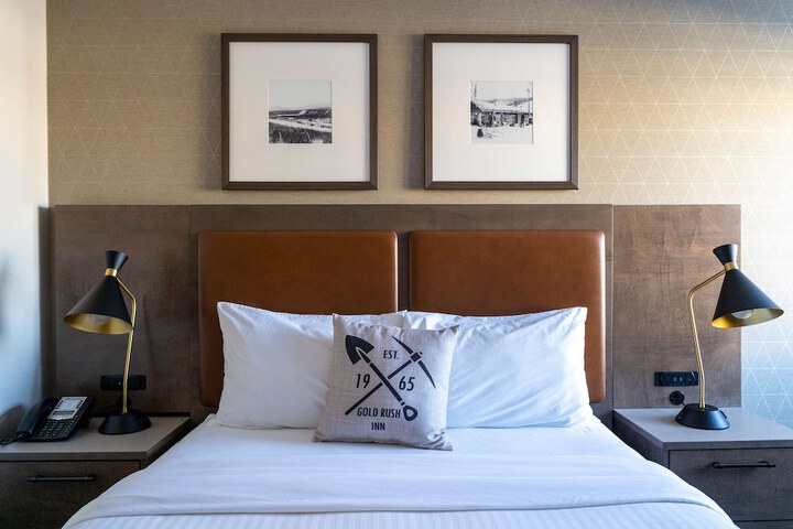 Room 14 of 37