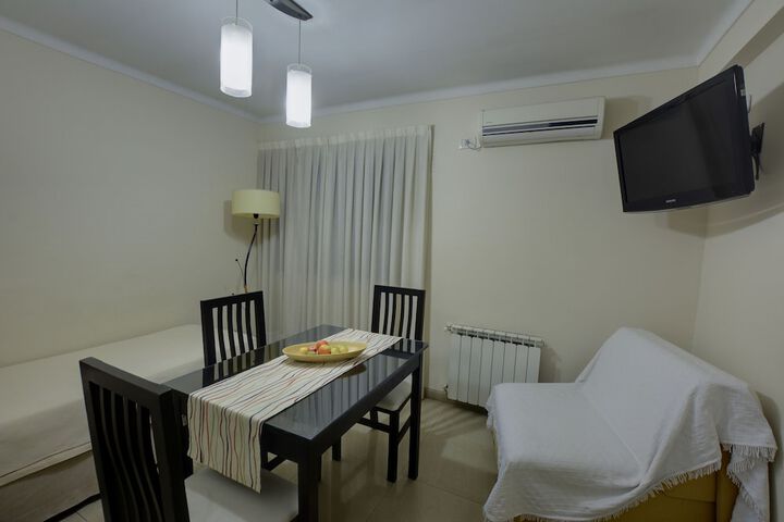 Room 15 of 26