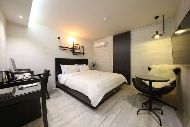 Room 39 of 70