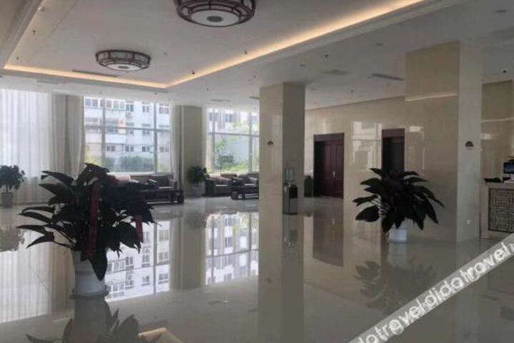 Hotel Interior 11 of 20