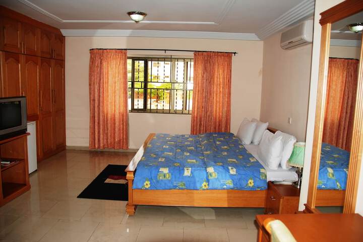 Room 7 of 67
