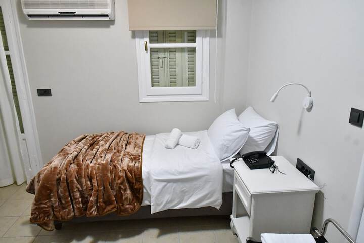 Room 3 of 50