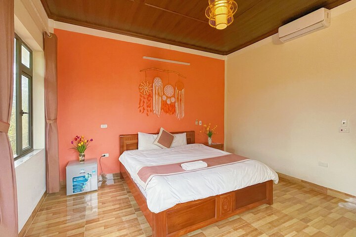 Room 10 of 64