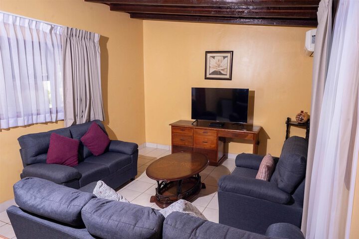 Room 12 of 68