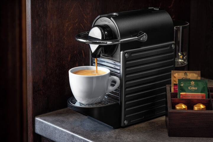 Breakfast/Coffee Service 72 of 124