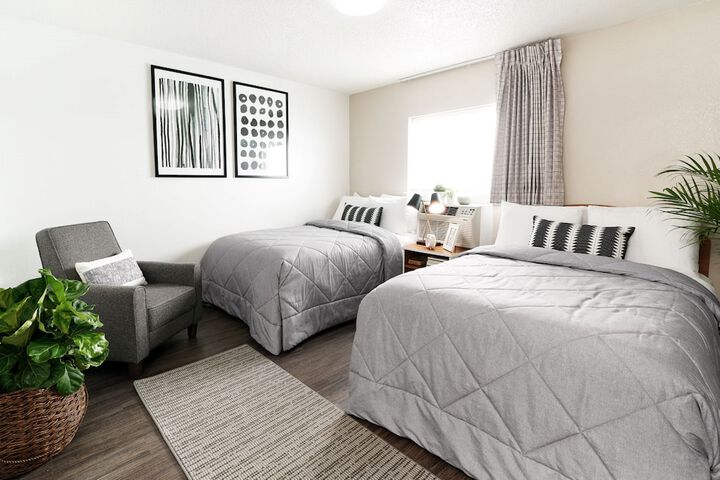 Room 7 of 14
